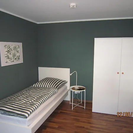 Gemuetliches 1-raum-apartment 3 Apartment *
